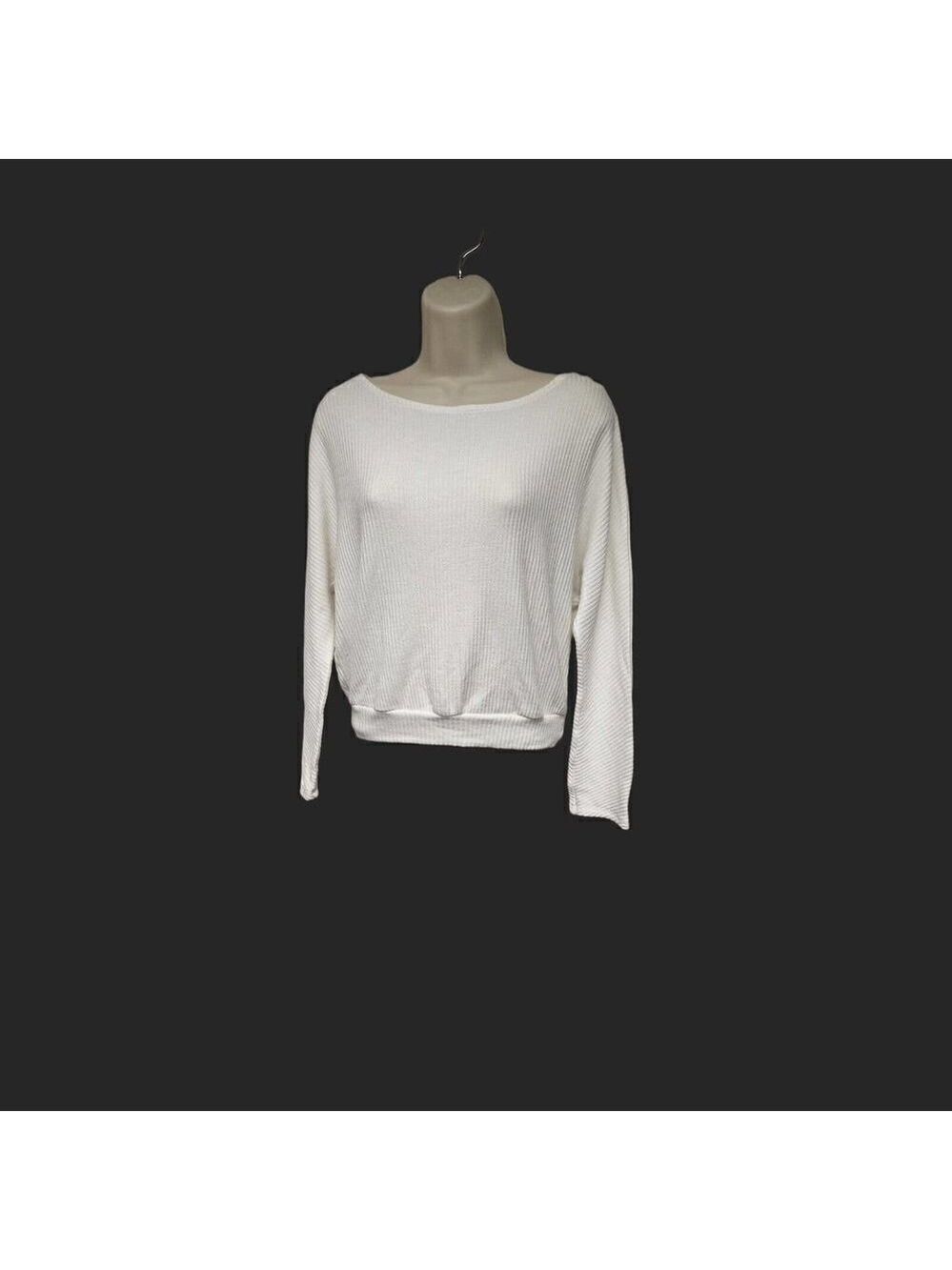 𝅺active USA Ivory Long Sleeve Sweater Size Small